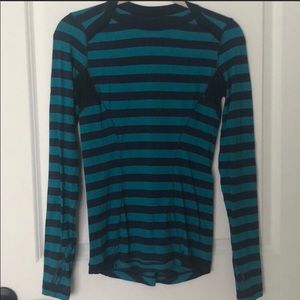 Lululemon Navy and Teal Workout Top Sz 4